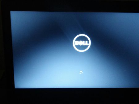 dell笔记本开机怎么一直不显示桌面？win8左上角不显示了-图1